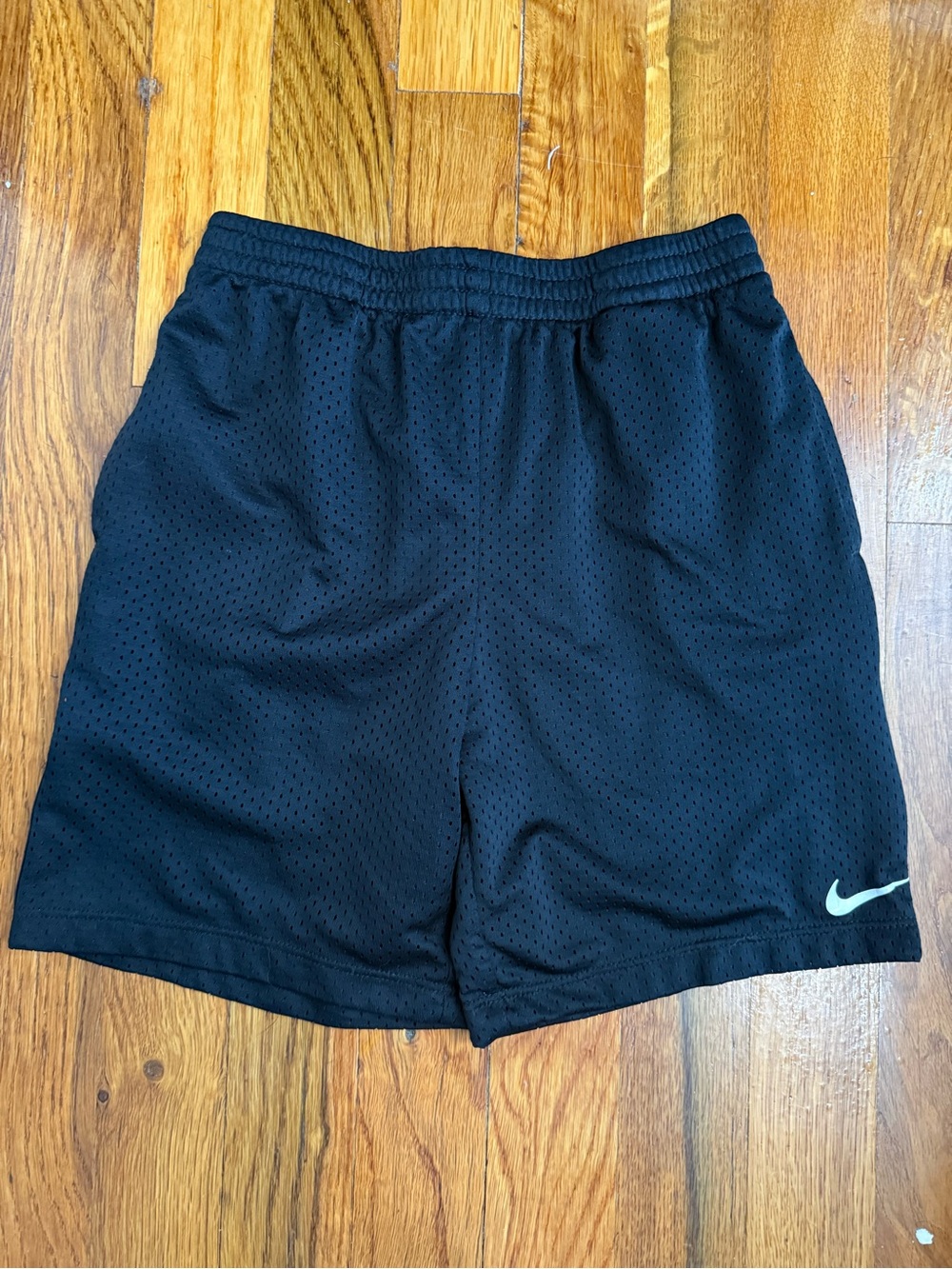 🖤 Nike Black Mesh Dri-fit Shorts with White Swoosh 🖤